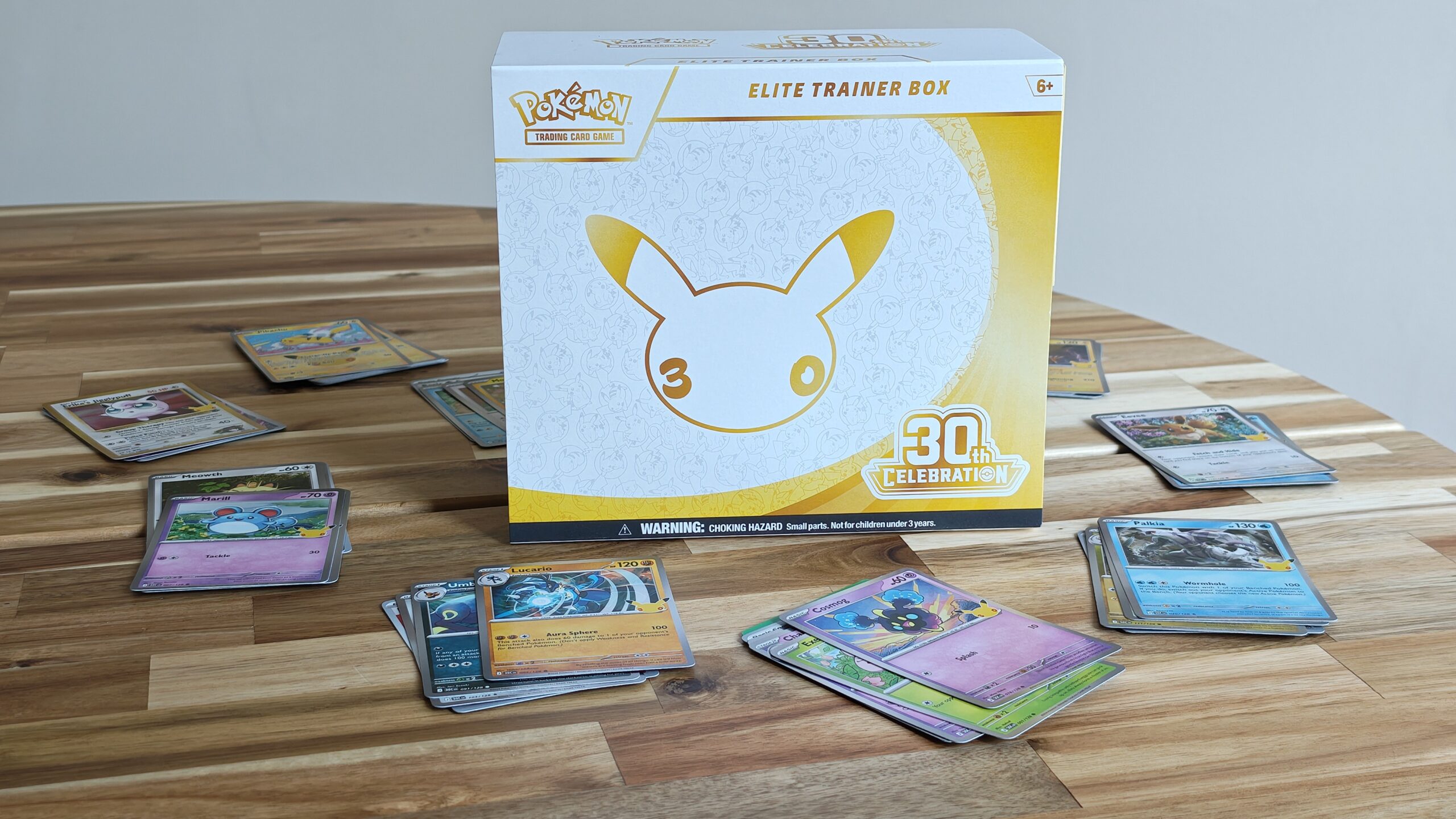 Pokémon 30th Celebration ETB
